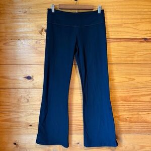 Lululemon Black Wide Flare Leg 30” Reversible High Rise Leggings Yoga Pants 8